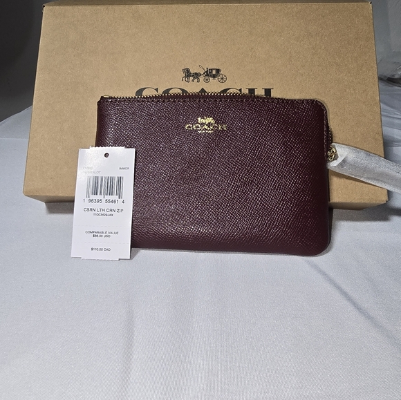 Coach Merlot Corner Zip Wristlet NWT  Comes with COACH Box - Picture 3 of 8